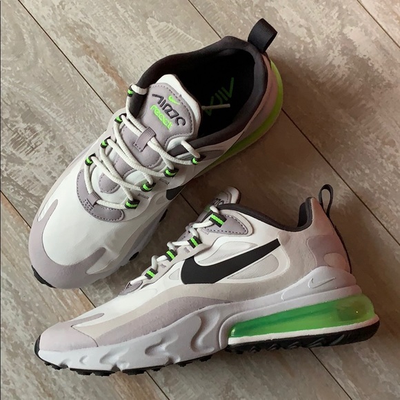 NWT Nike Air Max 270 react - Picture 4 of 9